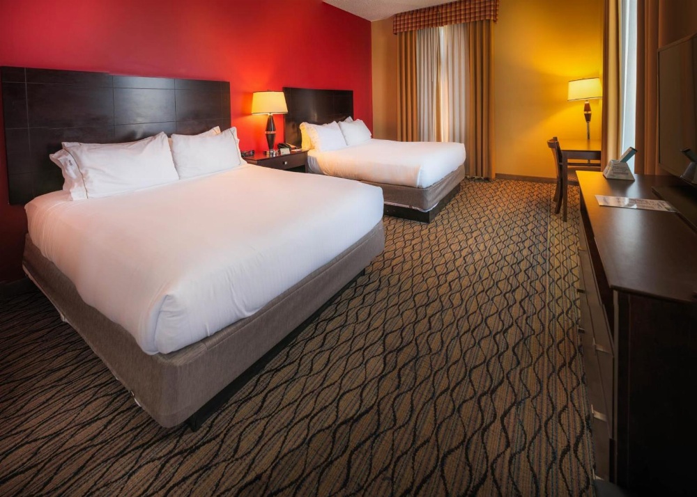 Twin Room - Mobility Access with Bath Tub