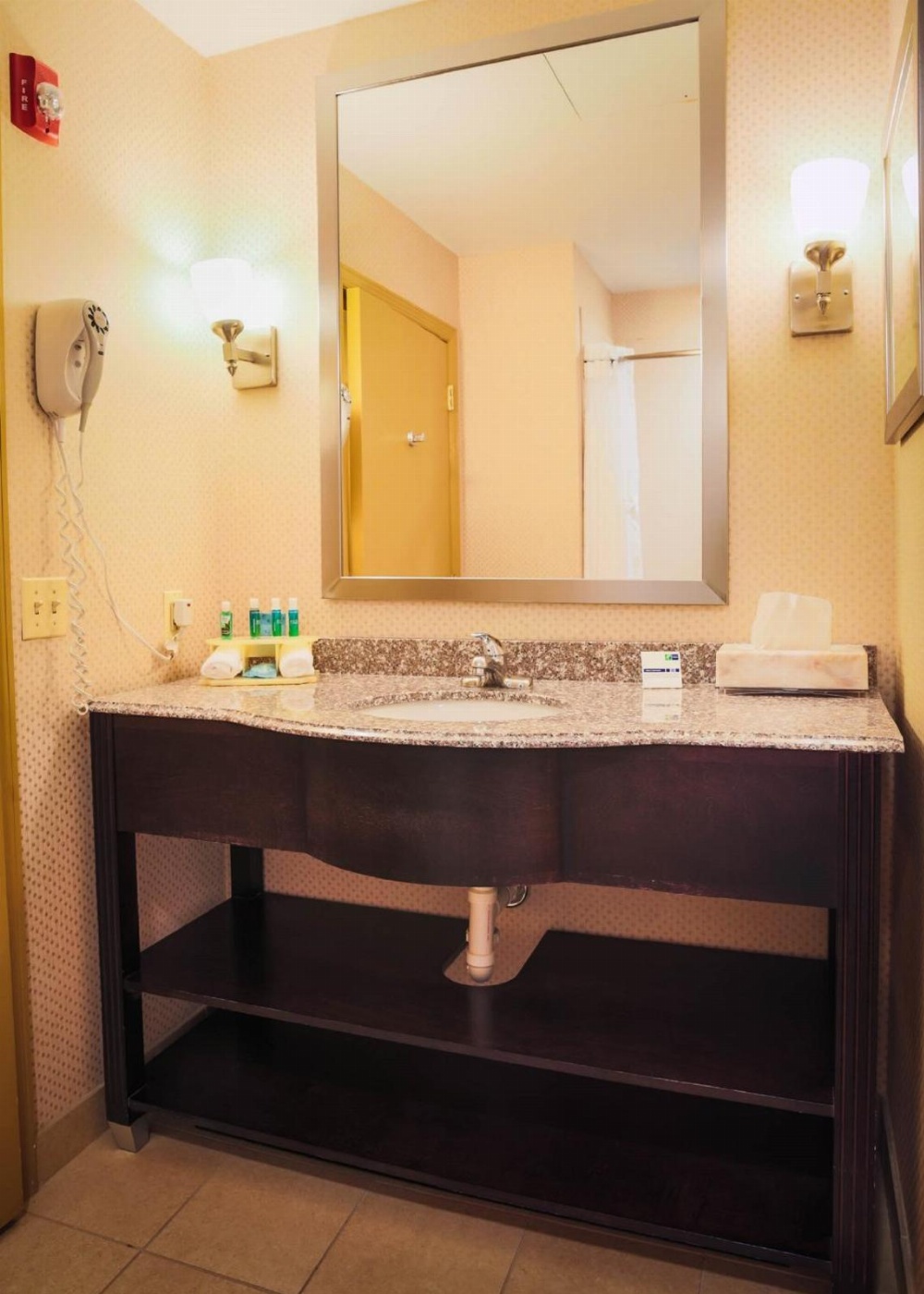 Room Image 4