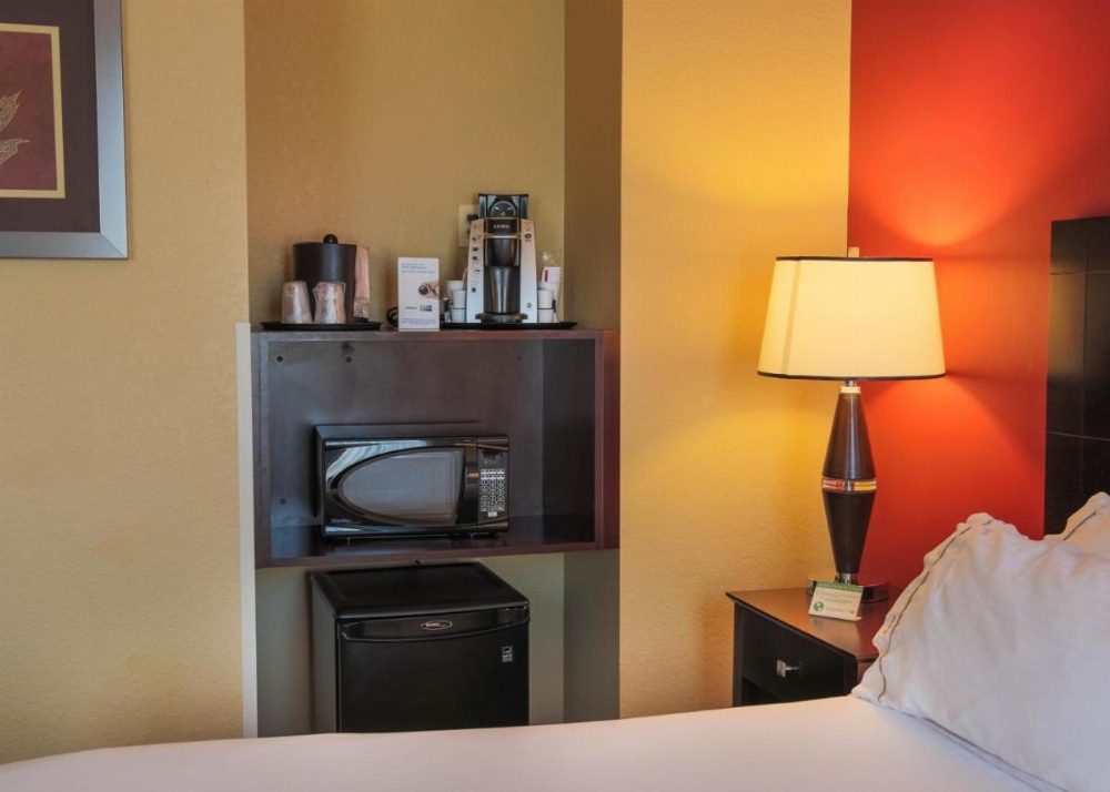 Holiday Inn Express Baltimore-Downtown Image 9